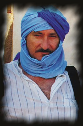 Retrato de Josean de Miguel con turbante azul